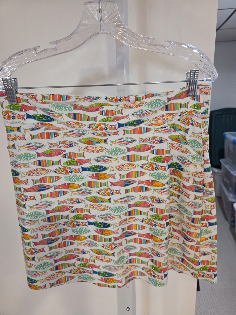 Women’s Multicolor Fish-Print Skort - White Base